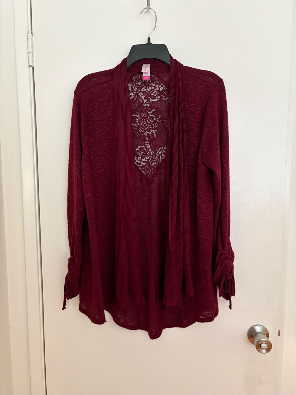 NO BOUNDARIES Open-Front Lace-Back Cardigan - Burgundy